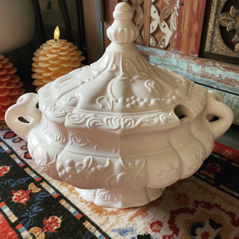 White Fruit Pattern Soup Tureen